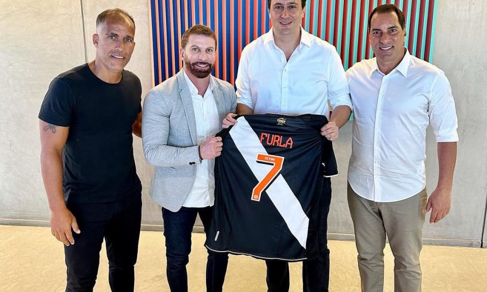 Pedrinho, Felipe e Edmundo se reuniram com Rafael Furlanetti, vascaíno e sócio da XP Investimentos