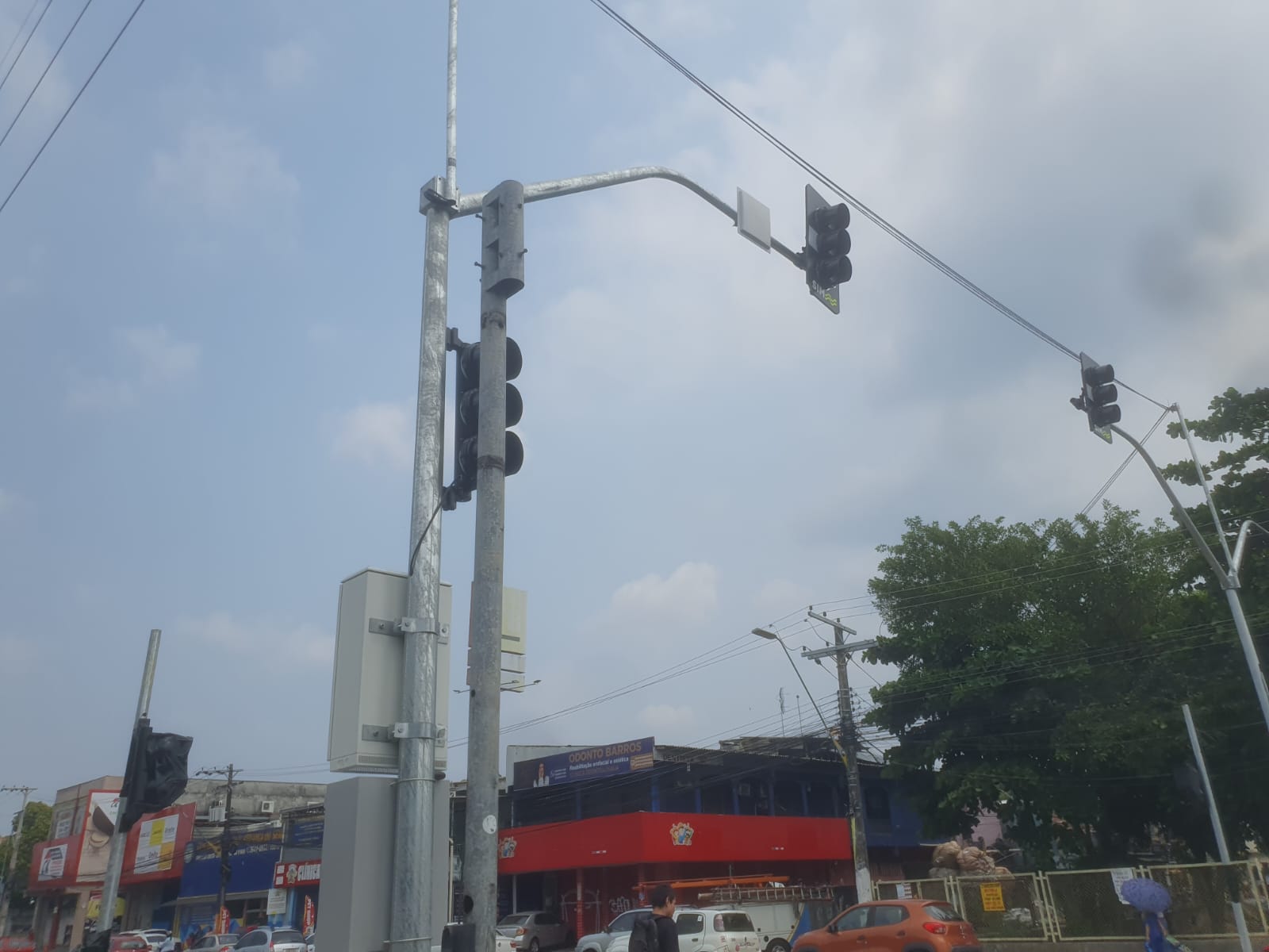 O trabalho não para e a Prefeitura avança com semáforos inteligentes em Manaus