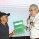 Governo do AM entrega carta de anistia produtores afetados pela estiagem e fomentos agrícolas a produtores rurais durante 45ª Expoagro