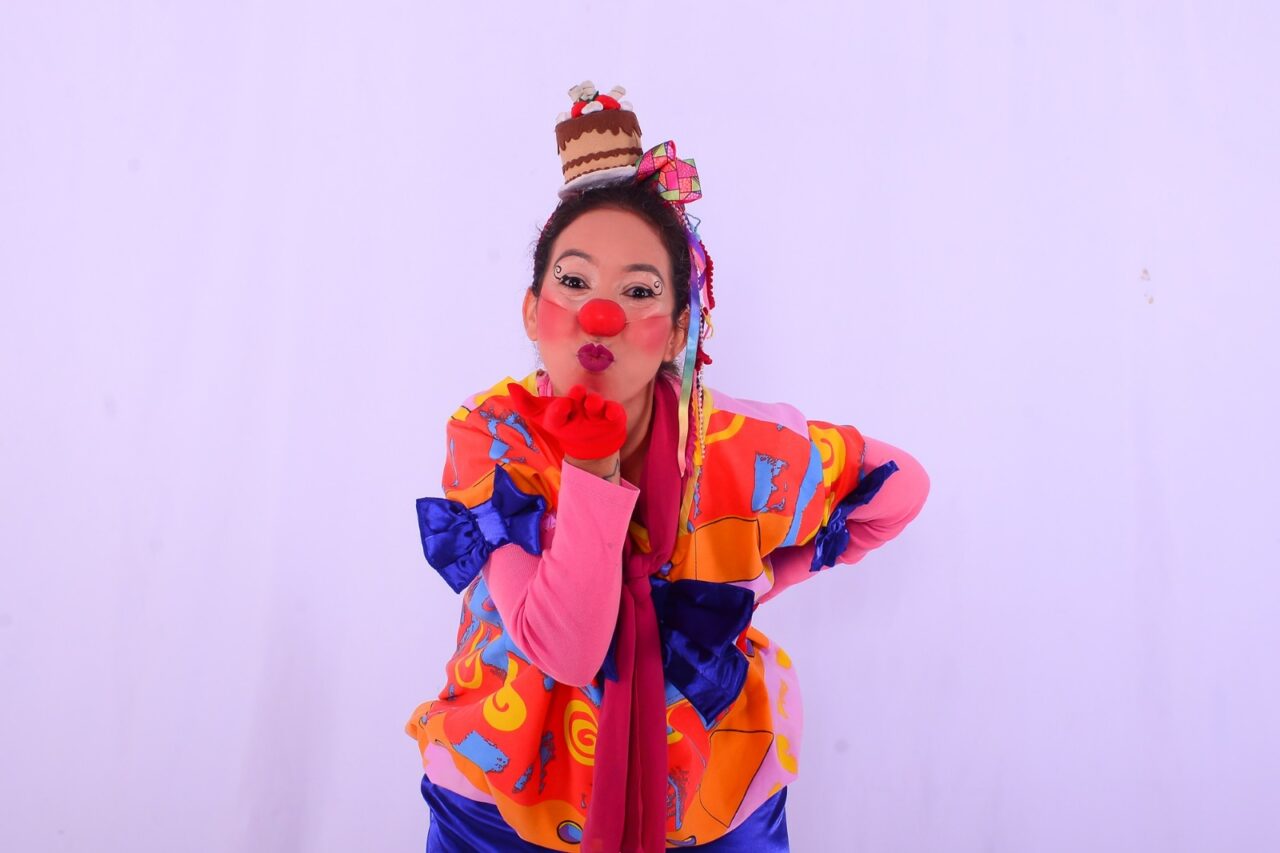 Artistas levam a magia das brincadeiras tradicionais para comunidades ribeirinhas / Foto : Divulgação