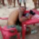 Homem morre enquanto curtia dia de sol na praia. Vídeo +18