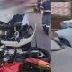Vídeo +18 : Acidente brutal no viaduto de Flores após carro entrar na contramão e acertar motociclista com esposa!