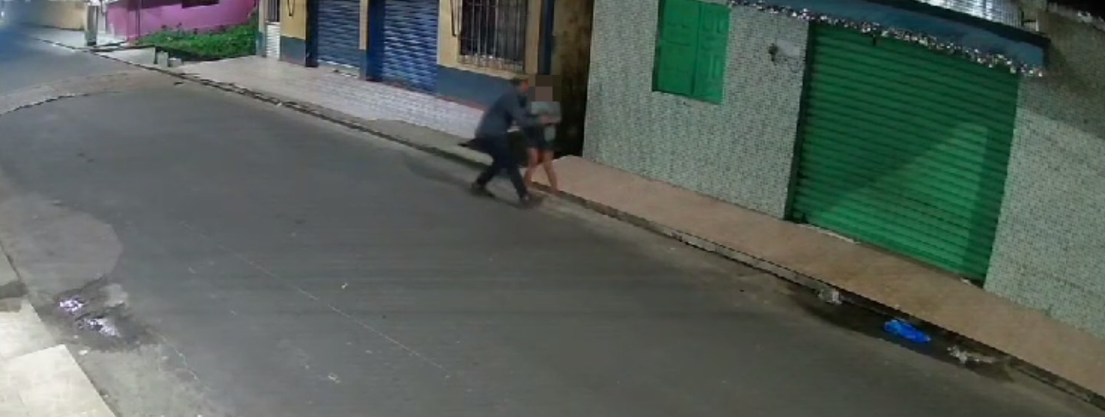 Câmera de Segurança flagra momento que menina de 12 anos é atacada e violentada em São Paulo de Olivença, no Amazonas!