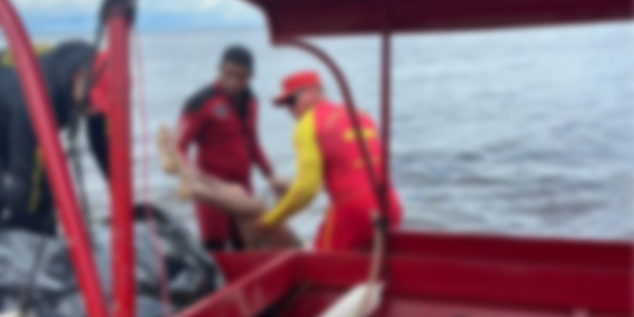 Corpo de jovem é encontrado na Praia da Ponta Negra após desaparecer durante mergulho. Vídeo forte do resgate!
