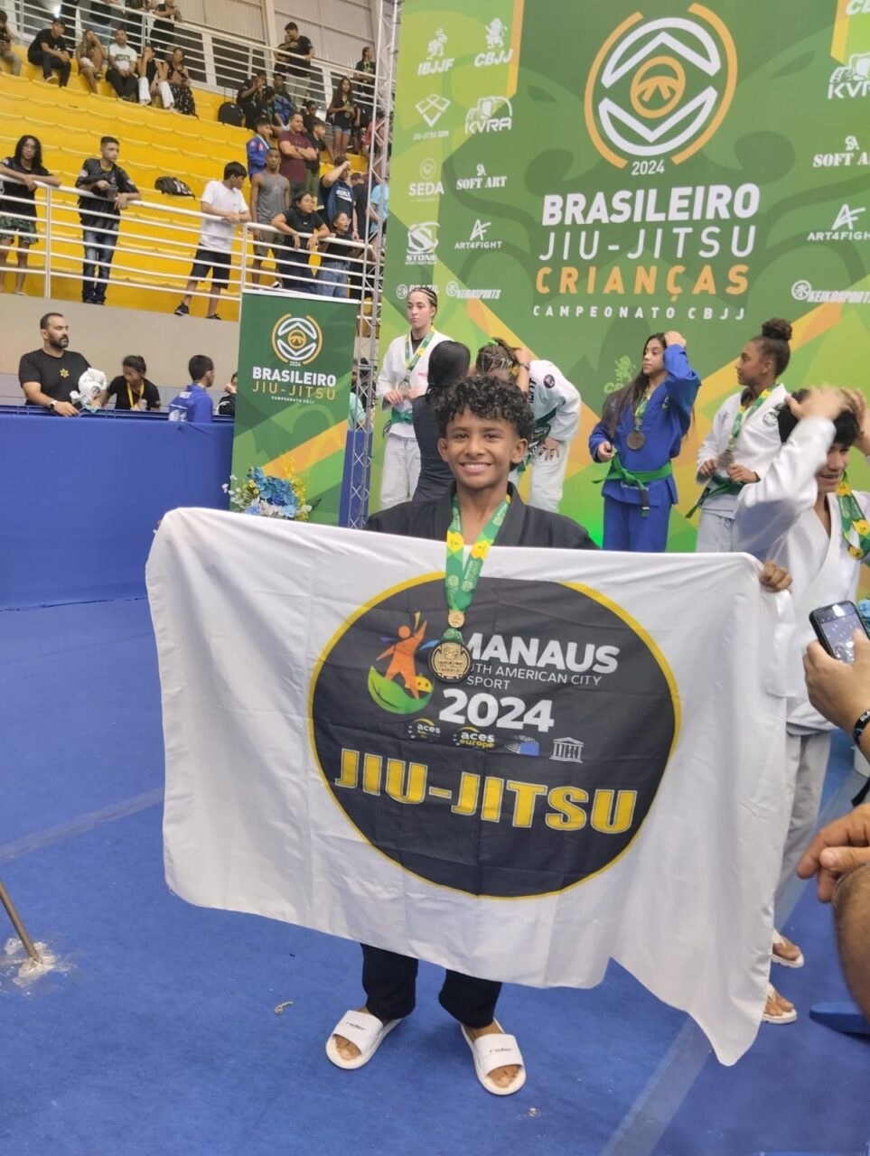 Atletas do ‘Manaus Olímpica’ faturam 29 medalhas na segunda etapa do Brasileiro de Jiu-Jítsu em São Paulo