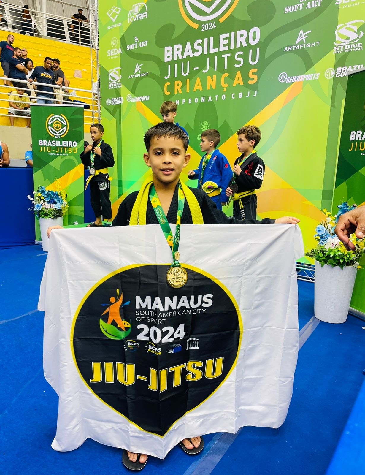 Atletas do ‘Manaus Olímpica’ faturam 29 medalhas na segunda etapa do Brasileiro de Jiu-Jítsu em São Paulo
