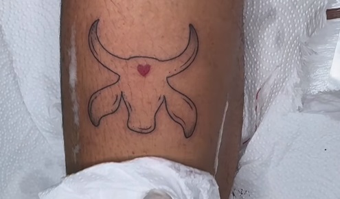 Tatuagem do Buda do Boi Garantido / Foto : Reprodução Redes Sociais