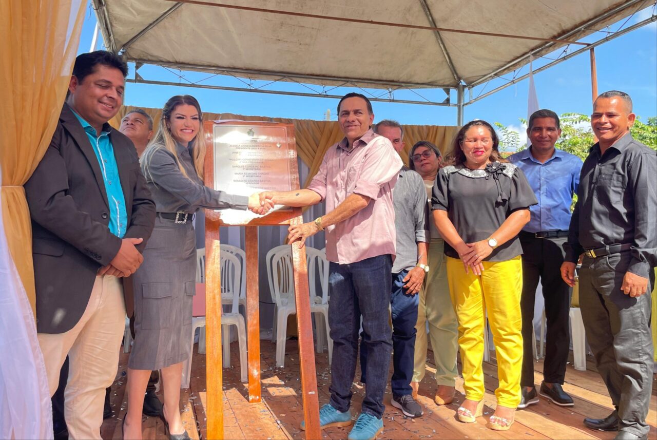 Vereadora de Anamã Jéssica Conegundes lança sua candidatura para ser Prefeita de Anamã / Foto : Divulgação