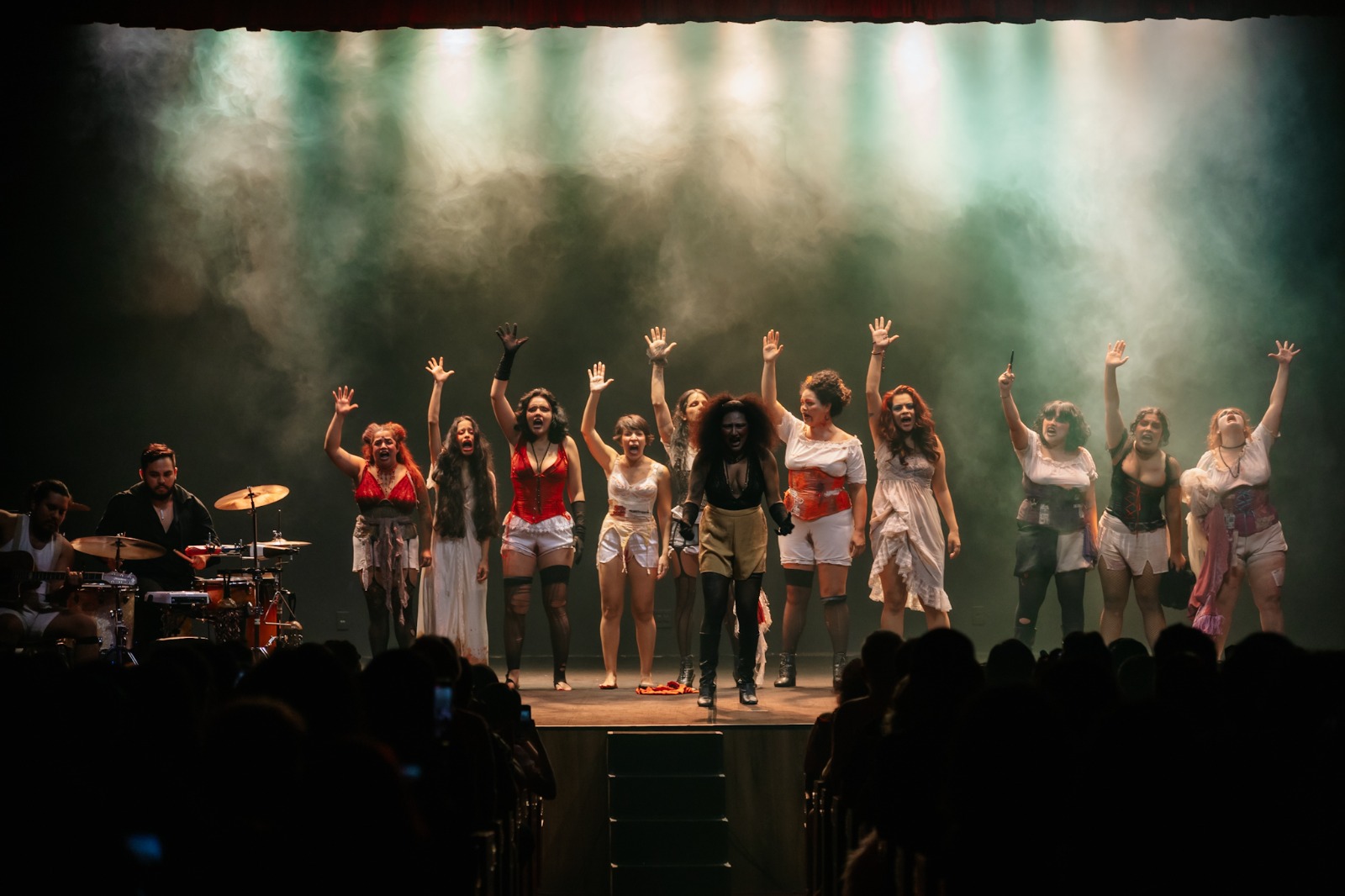 Festival de Teatro da Amazônia 2024 celebra abertura com casa lotada / Foto : Hamyle Nobre