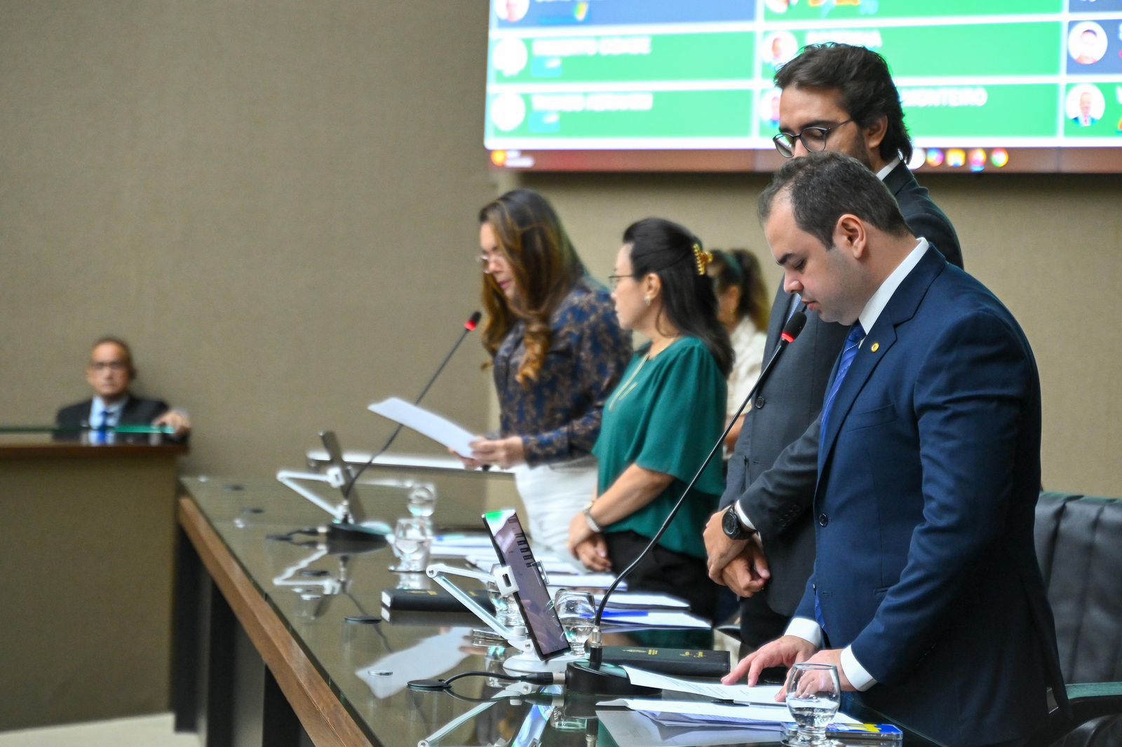 Presidente da ALEAM - Deputado Roberto Cidade comanda votação que instituiu PCCR aos servidores da Jucea e garantiu maior autonomia à Defesa Civil