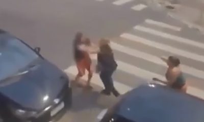 Vídeo mostra momento em que mulher surta e ataca o ex-companheiro por não aceitar fim de relacionamento