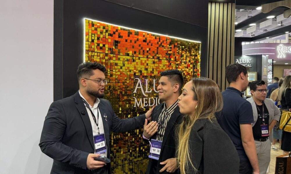 Especialista em harmonização facial, corporal e íntima masculina participou do maior congresso de estética integrativa do Brasil / Foto : divulgação