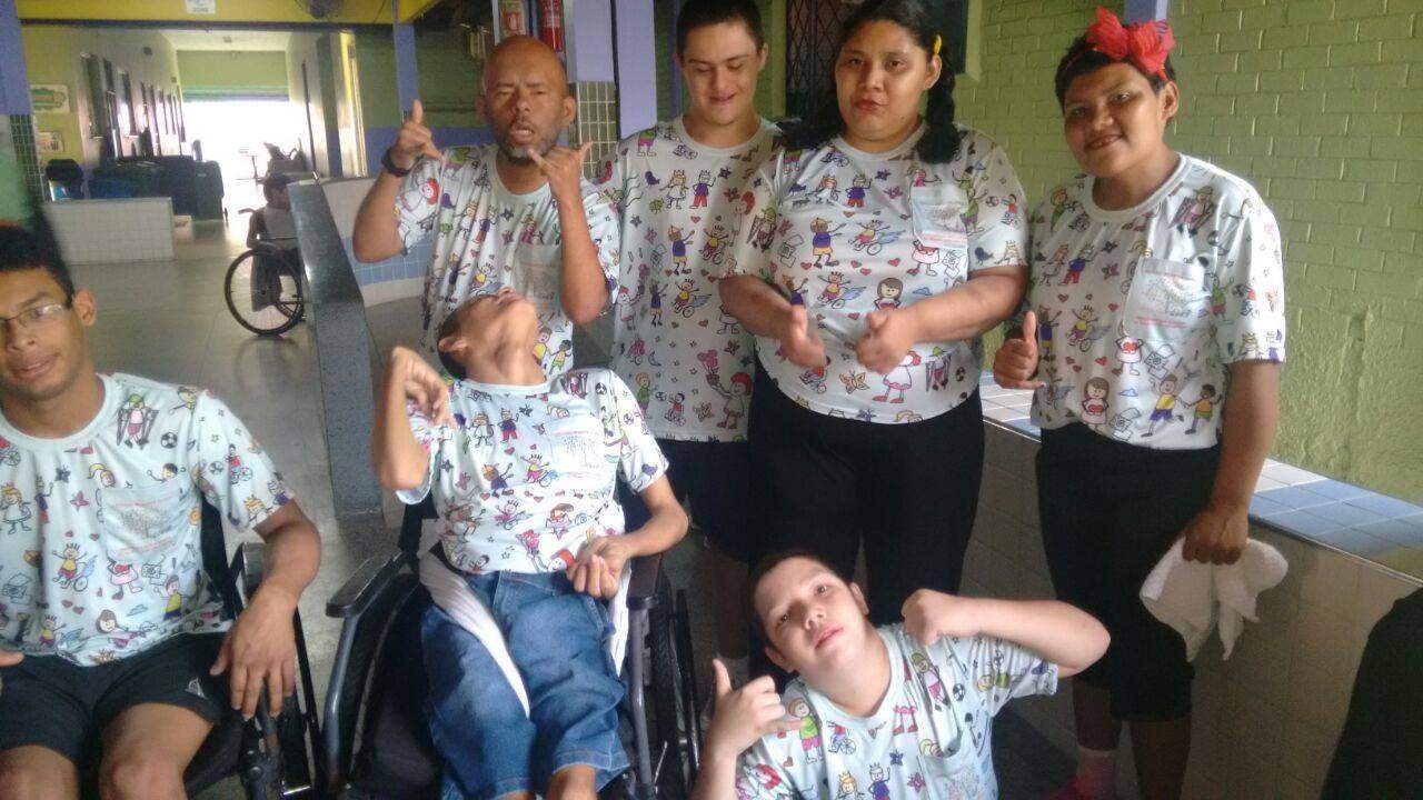 Acolhidos do Abrigo Moacyr Alves / Foto : Divulgação