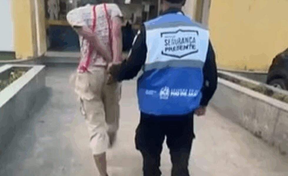 Do barril para a delegacia: ‘Chaves’ é detido com drogas em ônibus