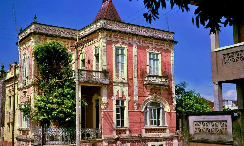 Castelinho da Barroso: Um Ícone Histórico que Respira a Cultura e Memórias de Manaus