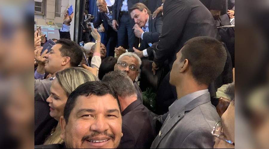 Vereador de Manaus, Rosinaldo Bual ,preso por esquema de rachadinha era fã declarado de Bolsonaro e seus filhos / Reprodução Redes Sociais