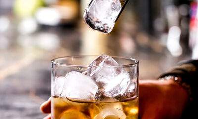 Adulteração de bebidas expõe bares a riscos criminais e de responsabilidade com consumidores