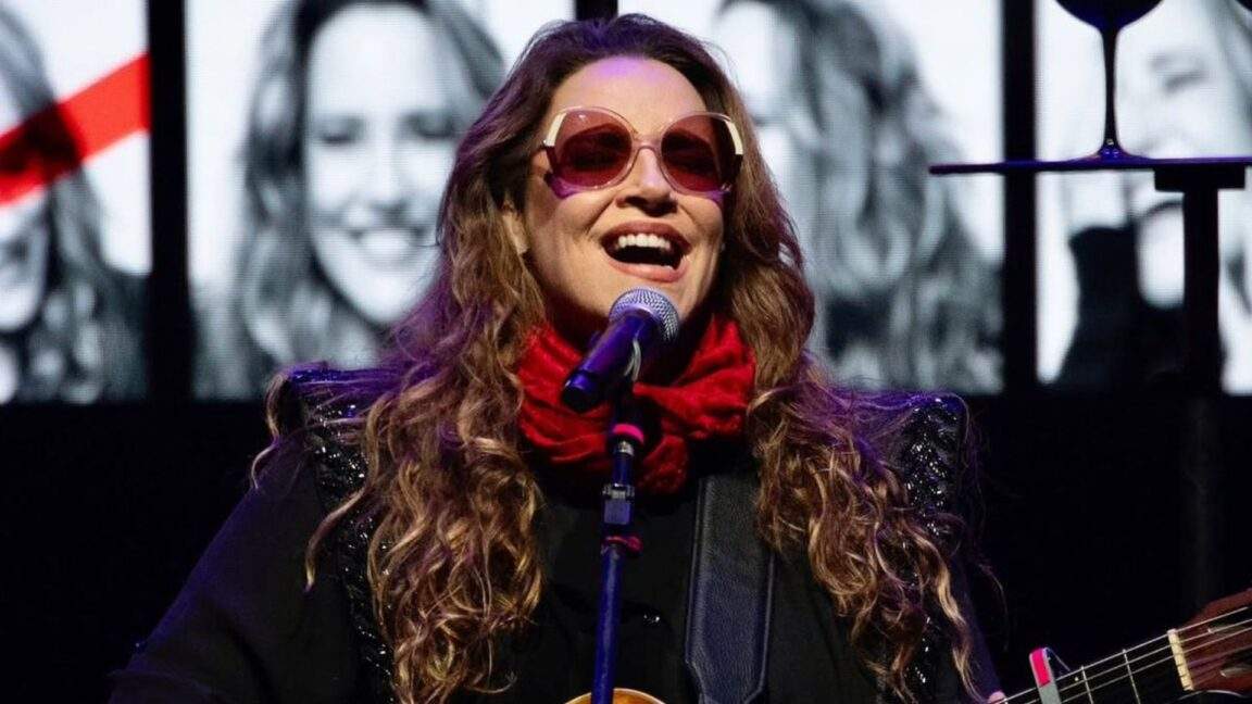 ana carolina celebra 25 anos de carreira em manaus com show especial; veja valores e setores