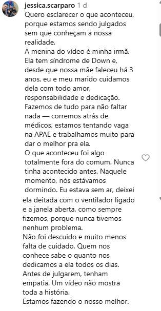 jovem dorme na janela de apartamento