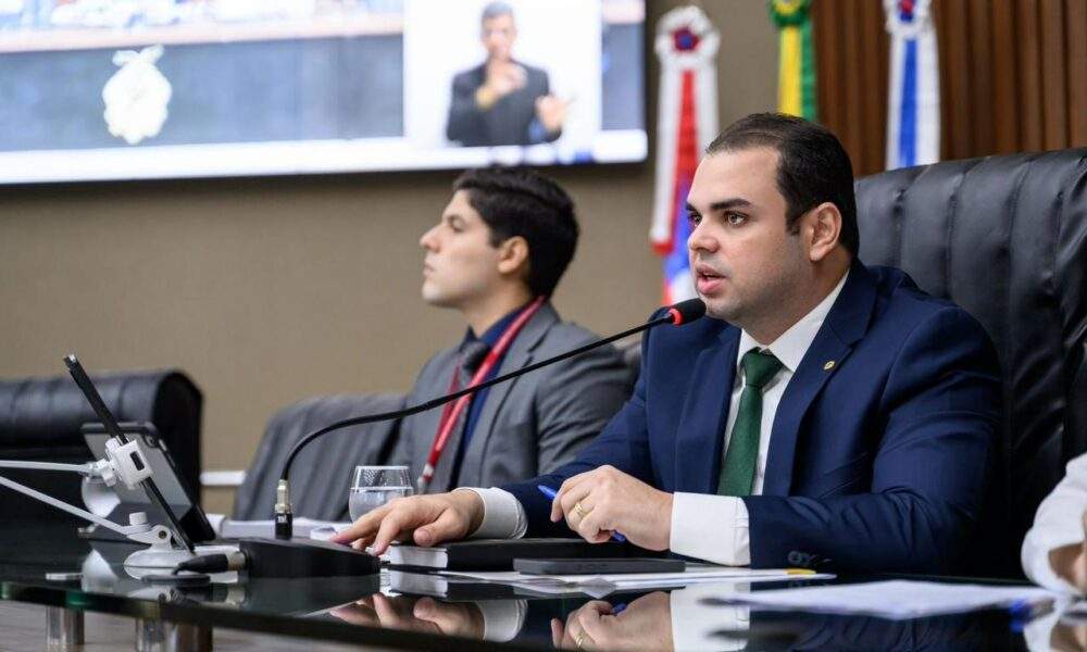 lei estadual reforça transparência em preços de combustíveis no amazonas, destaca roberto cidade