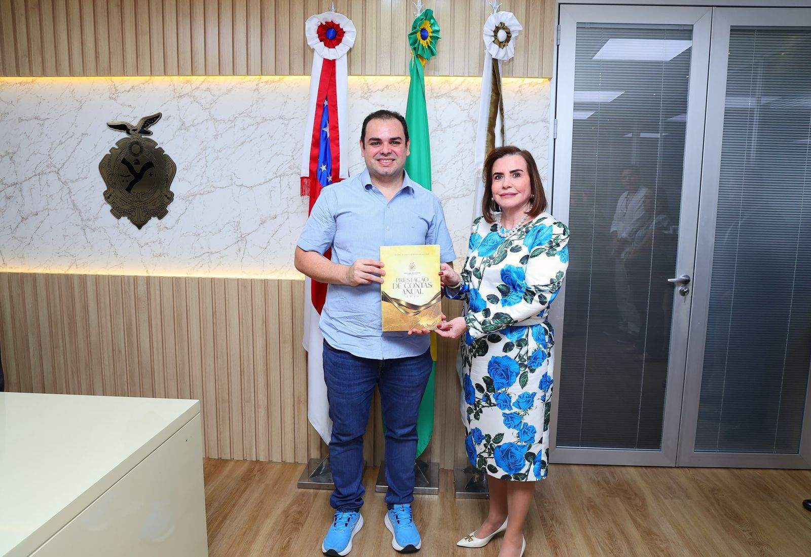 presidente da aleam recebe relatório anual de atividades do tce am referente a 2025