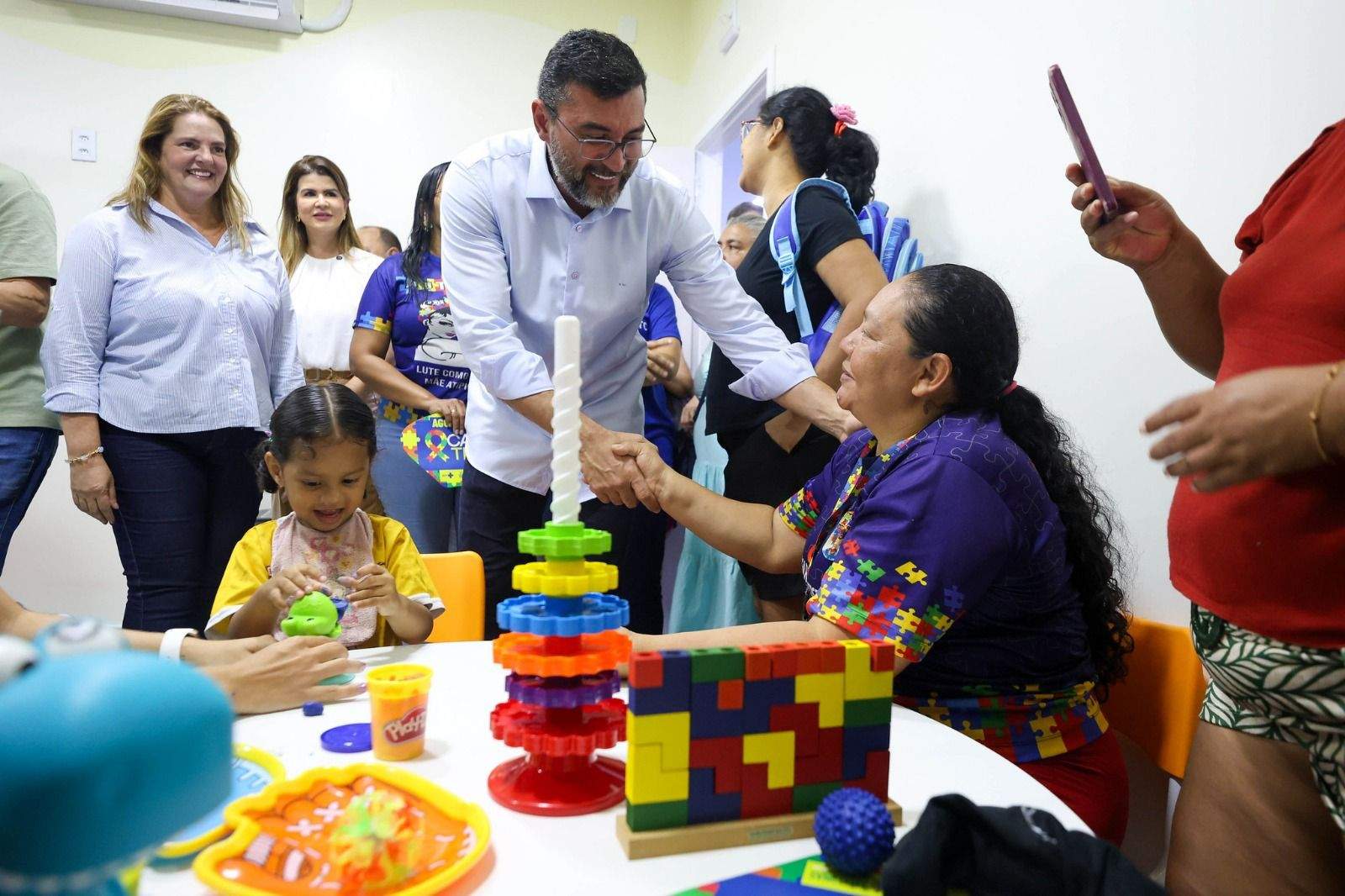 wilson lima inaugura terceiro caic tea e amplia atendimento a crianças com autismo em manaus (3)