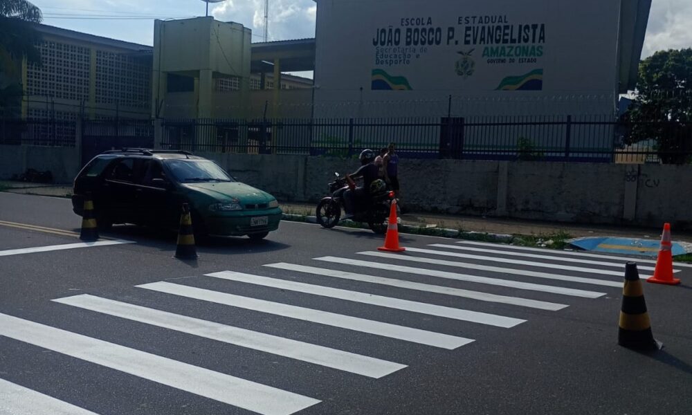 faixa de pedestre escolas (3)
