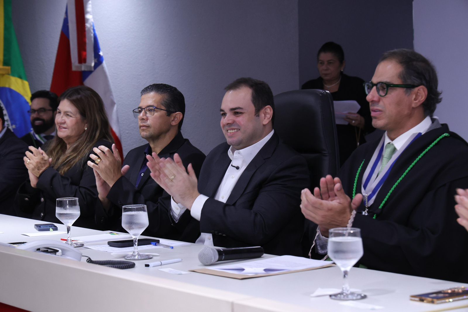 governador interino roberto cidade dá posse a novos defensores públicos e fortalece atuação da dpe no interior do amazonas