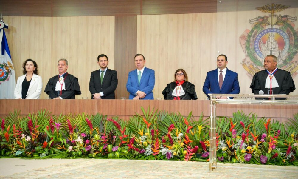 prefeito renato junior prestigia posse de novos juízes do tj am e destaca fortalecimento institucional entre município e judiciário 2