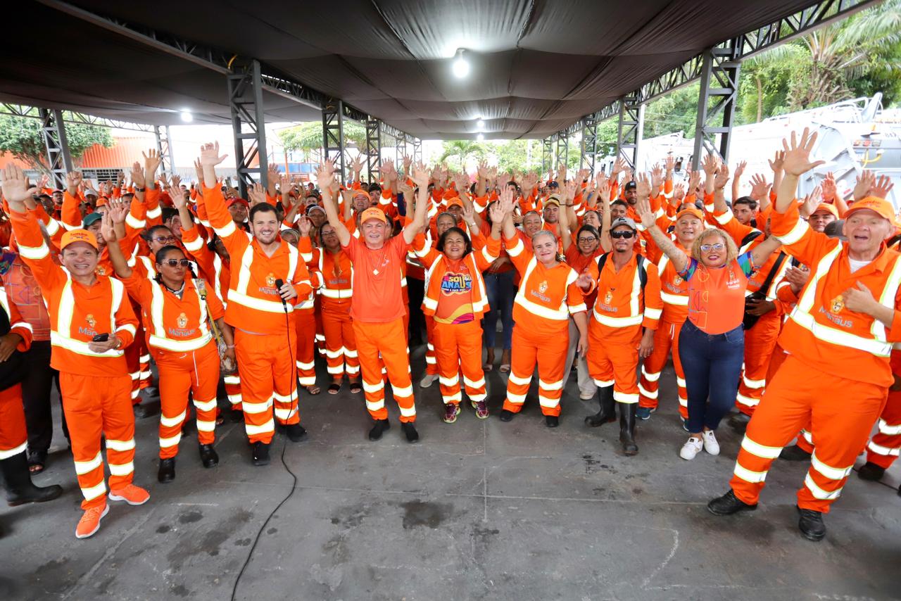 prefeito e equipe da semulsp
