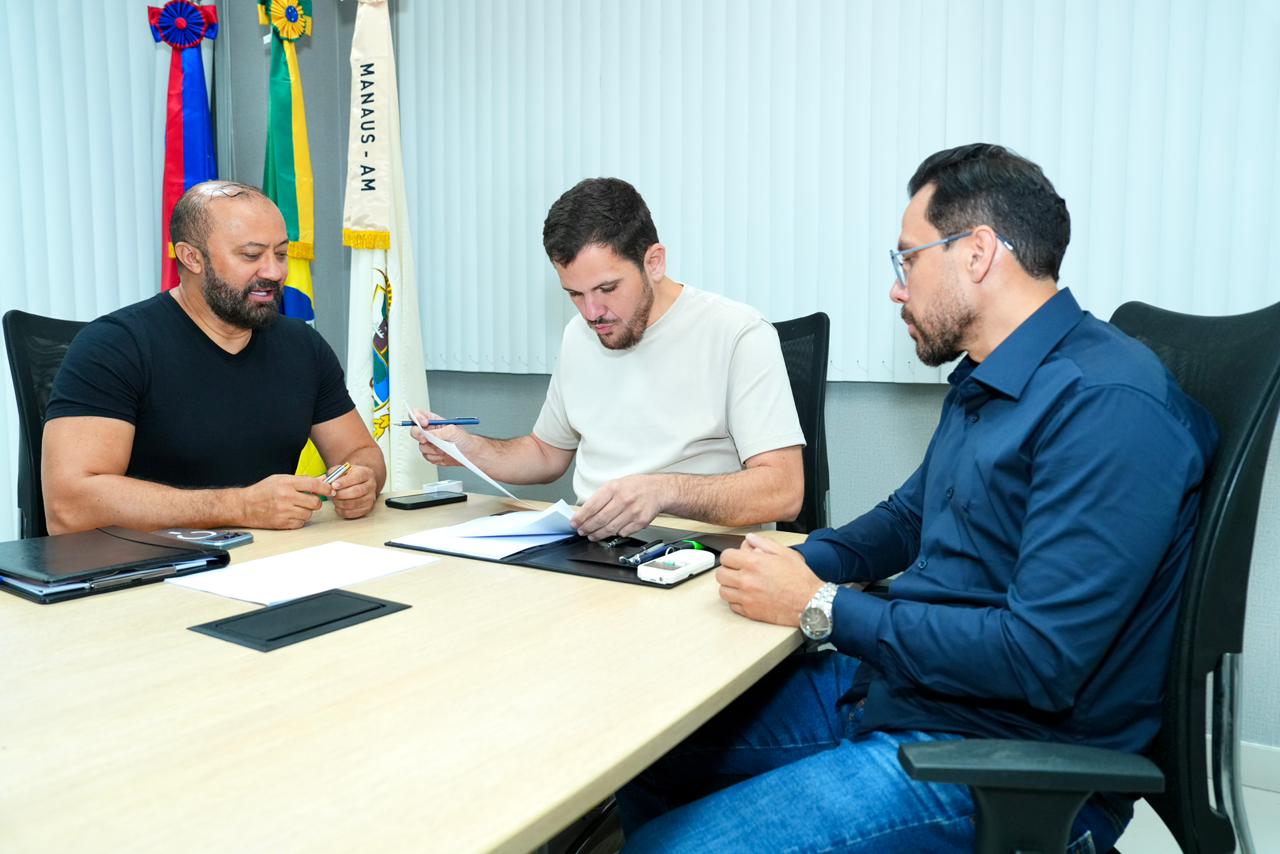prefeito renato junior reforça educação pública com novas 325 nomeações do concurso da semed 2