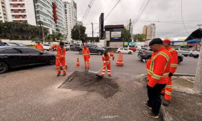 prefeitura de manaus avança com operação ‘tapa buracos’ no bairro parque 10 de novembro e melhora mobilidade na região 2