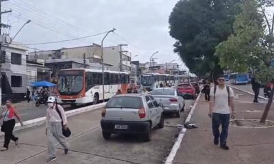 rodoviários paralisam ônibus em manaus em protesto contra escala 6x1