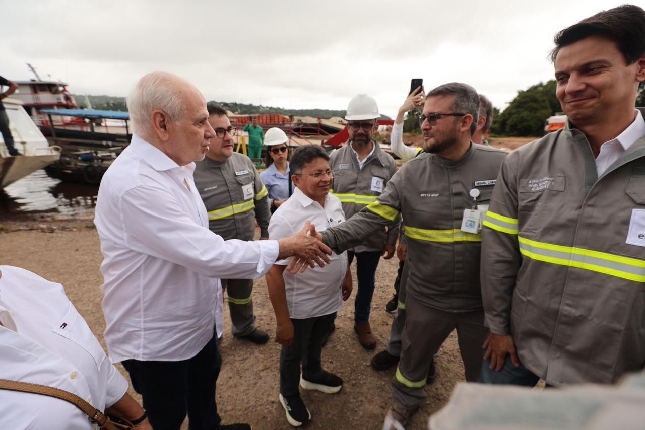 vice governador serafim corrêa destaca força energética do amazonas durante visita ao complexo azulão, em silves (1)
