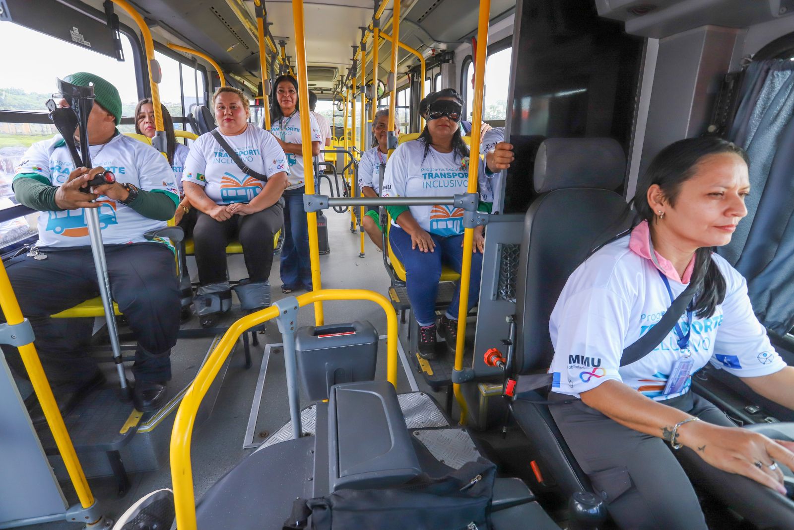 prefeitura de manaus já capacitou mais de 400 profissionais do transporte coletivo para ampliar atendimento humanizado 3