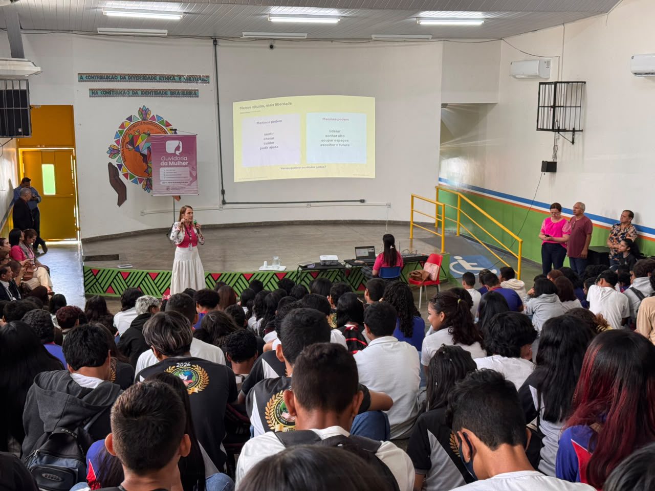 projeto do tce am leva debate sobre igualdade e respeito a estudantes da zona leste de manaus