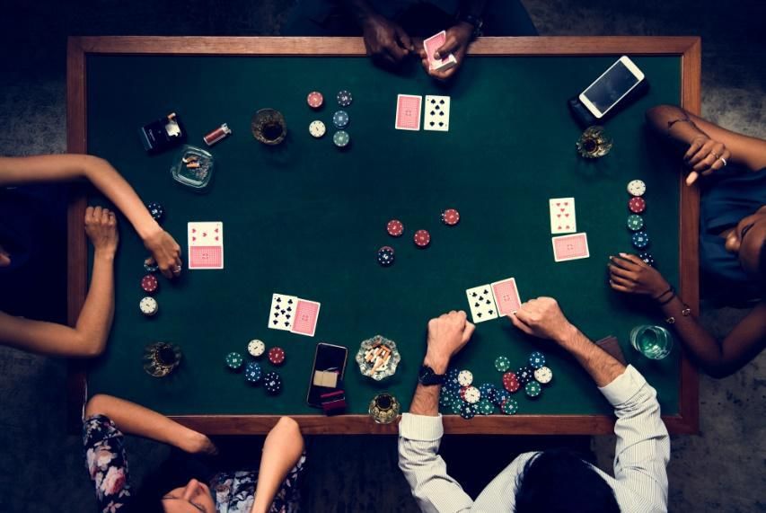 5 Itens que Todo Jogador Precisa Conferir Antes de Abrir a Primeira Mesa