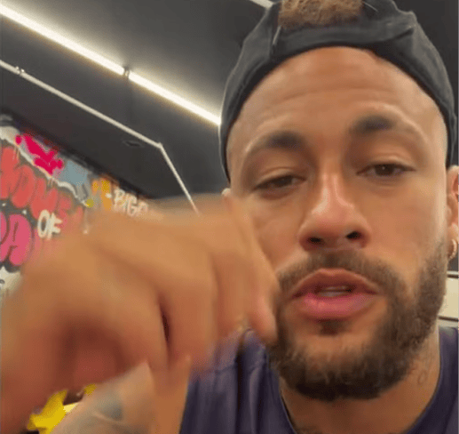neymar responde críticas após participar de torneio de poker durante folga do santos