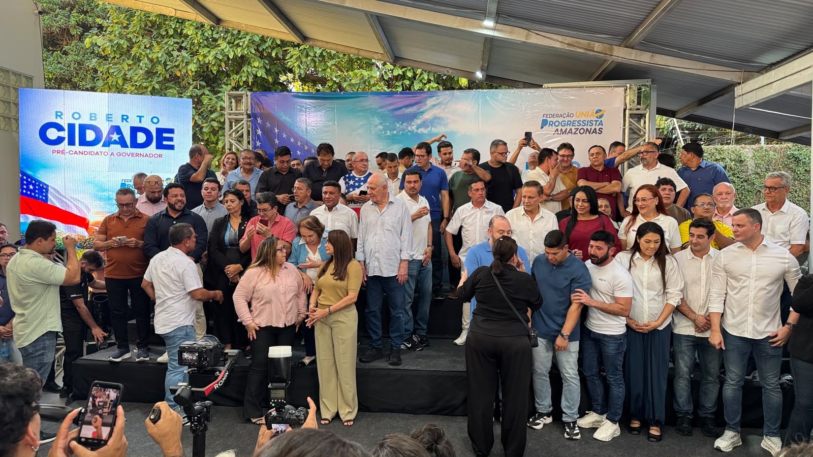 roberto cidade anuncia pré candidatura ao governo do amazonas durante evento da união progressista (1)
