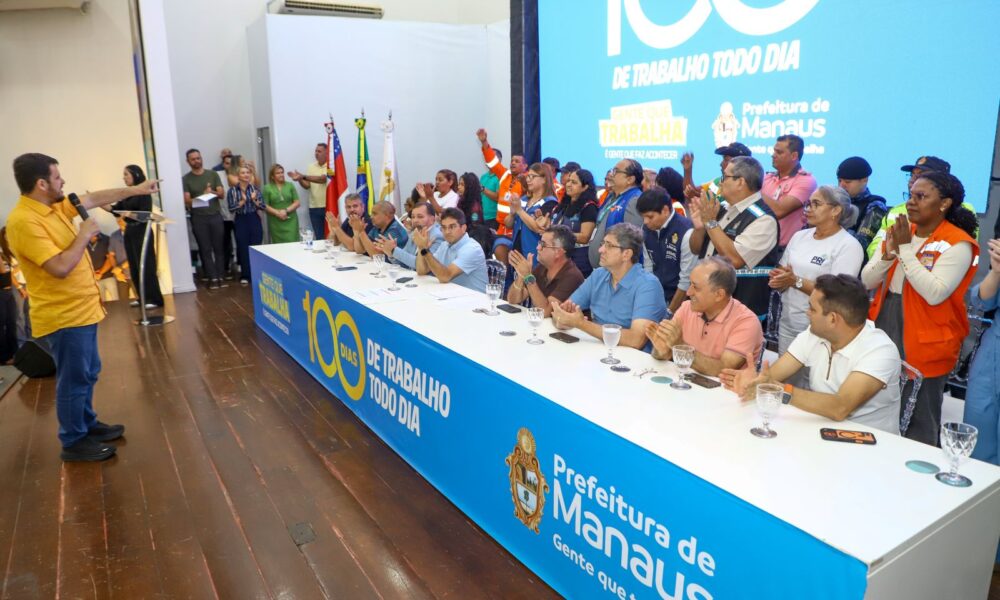 servidora do implurb é homenageada durante evento dos 100 dias da gestão do prefeito renato junior 2