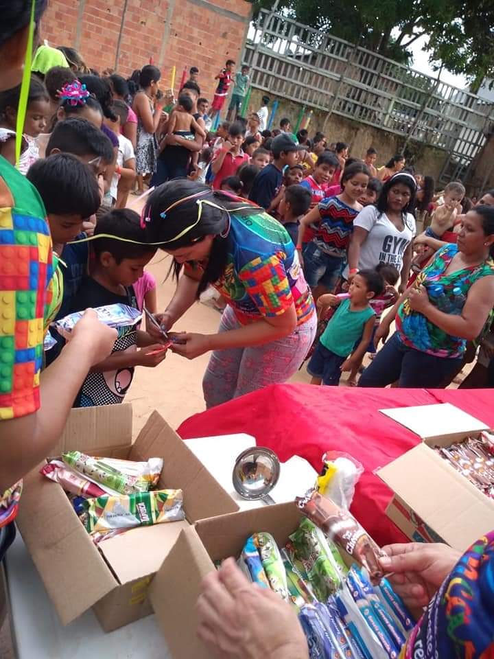 Projeto Social realiza doação de brinquedos para o Dia das Crianças, em Manaus
