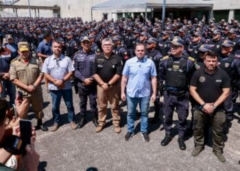 governador roberto cidade lança operações de segurança em manaus com reforço de mais de 500 alunos soldados (2)