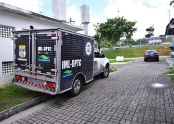 Maqueiro é flagrado mantendo relações sexuais com cadáver em Manaus