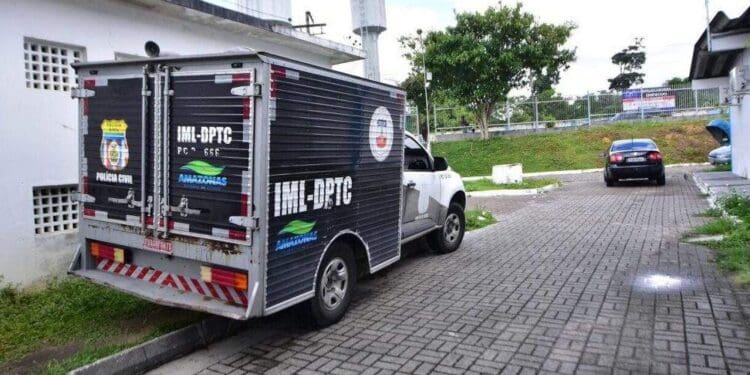 Maqueiro é flagrado mantendo relações sexuais com cadáver em Manaus