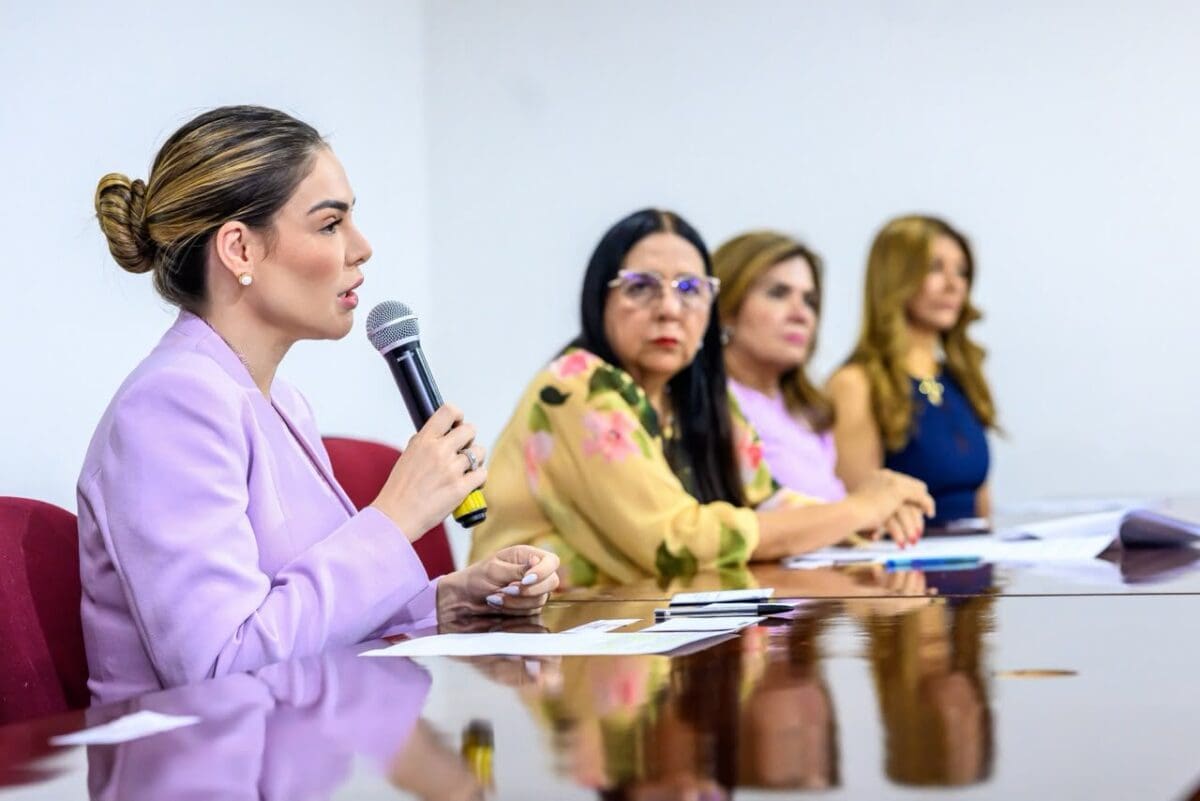 thaisa cidade participa de programação do agosto lilás no mpam e reforça proteção às mulheres (3)